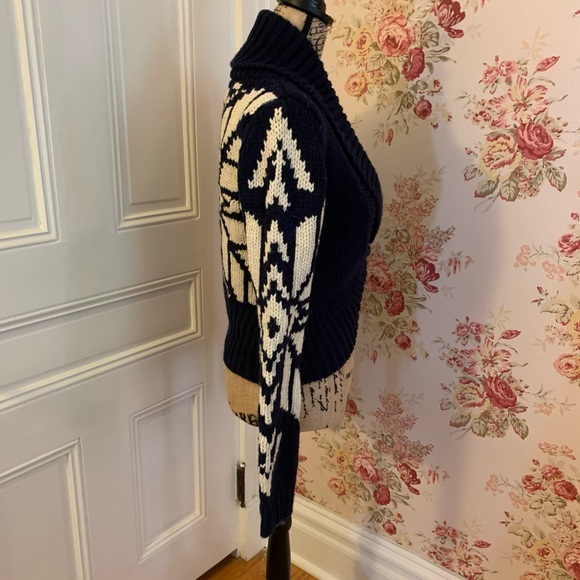 American Eagle | Chunky Navy and White Sweater - Picture 6 of 9